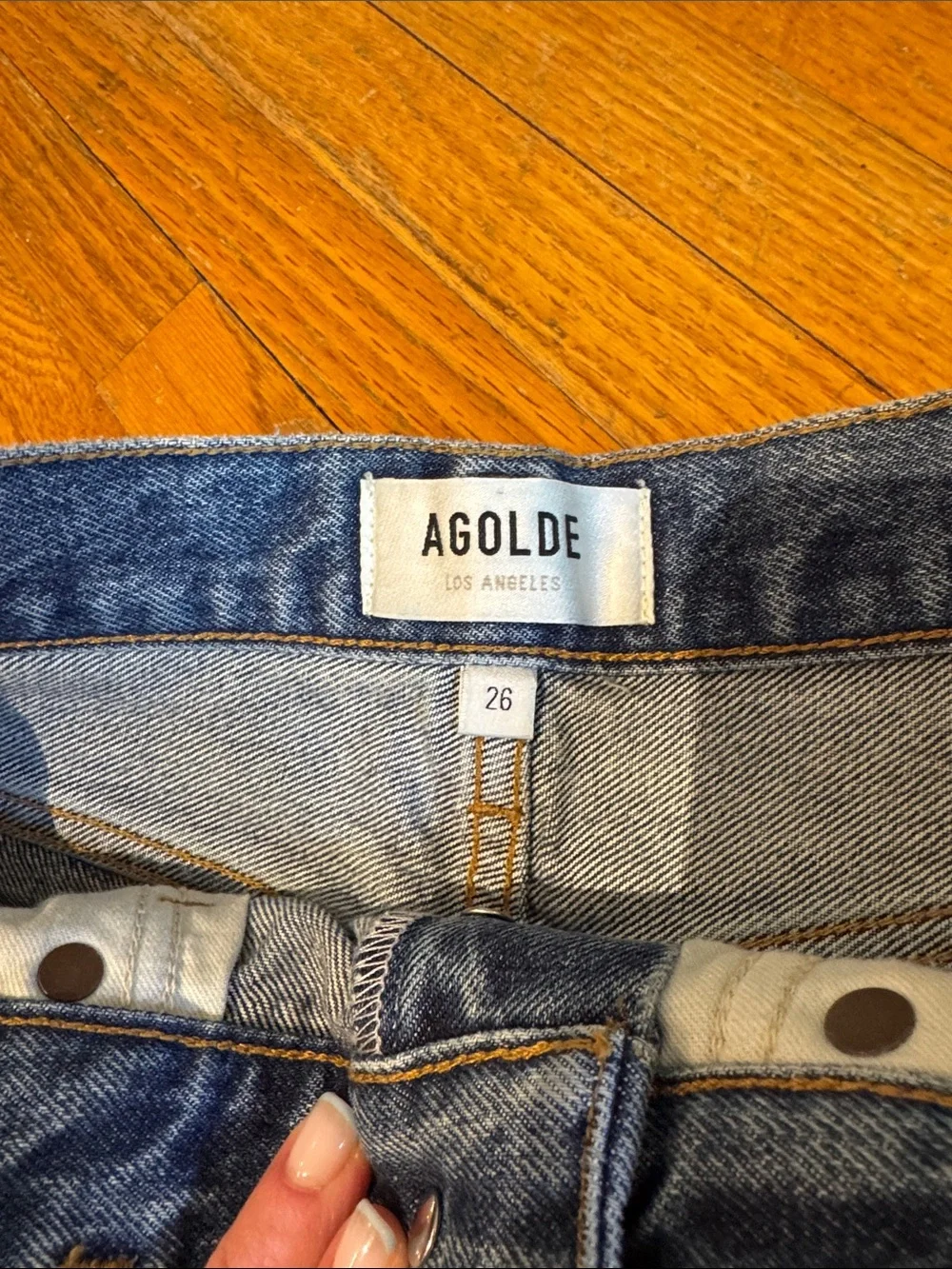 Agolde Raw Hem Jean Short - Picture 2 of 5